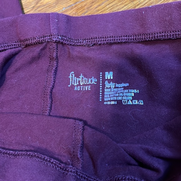 Maroon leggings - Picture 2 of 2